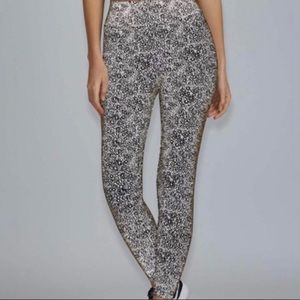 Noli Super Holographic Celestial Spacey Leggings